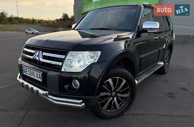 Внедорожник / Кроссовер Mitsubishi Pajero 2008 в 