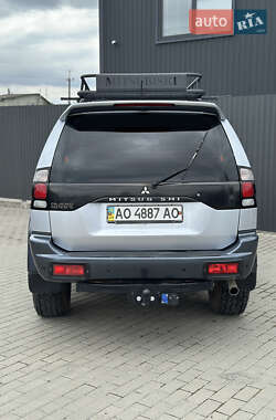 Внедорожник / Кроссовер Mitsubishi Pajero 2008 в 