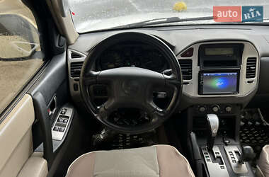 Внедорожник / Кроссовер Mitsubishi Pajero 2003 в 