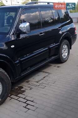 Внедорожник / Кроссовер Mitsubishi Pajero 2006 в 