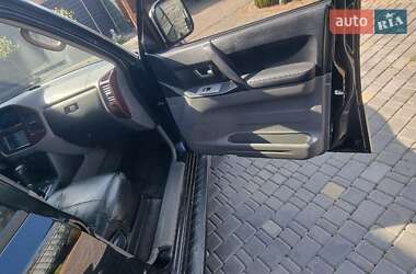 Внедорожник / Кроссовер Mitsubishi Pajero 2006 в 