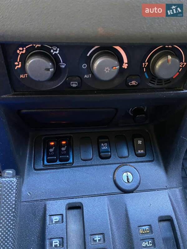 Внедорожник / Кроссовер Mitsubishi Pajero 2002 в Дубно фото 16 Внедорожник / Кроссовер Mitsubishi Pajero 2002 в Дубно