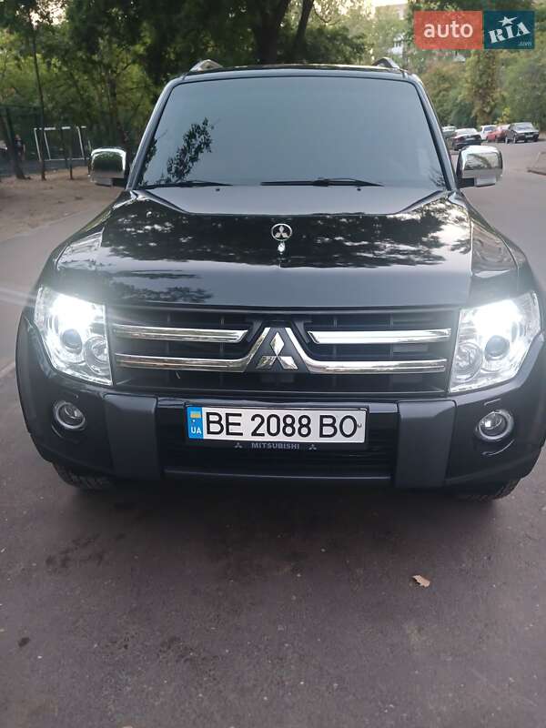 Mitsubishi Pajero 2008