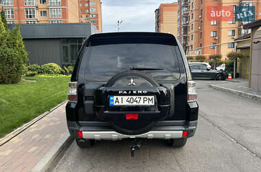 Внедорожник / Кроссовер Mitsubishi Pajero 2007 в 