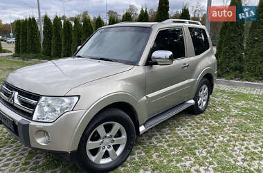 Позашляховик / Кросовер Mitsubishi Pajero 2007 в Харкові