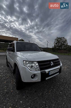 Позашляховик / Кросовер Mitsubishi Pajero 2008 в Солотвині
