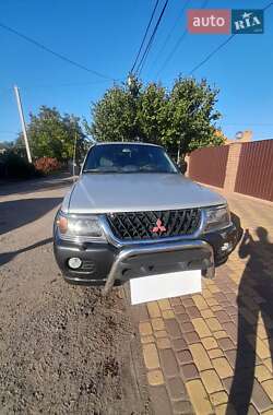 Внедорожник / Кроссовер Mitsubishi Pajero 2003 в 