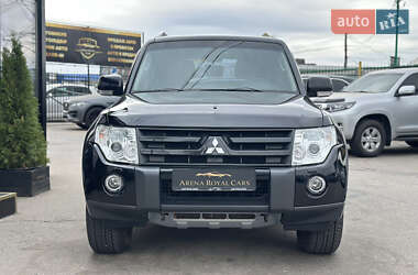 Внедорожник / Кроссовер Mitsubishi Pajero 2008 в 