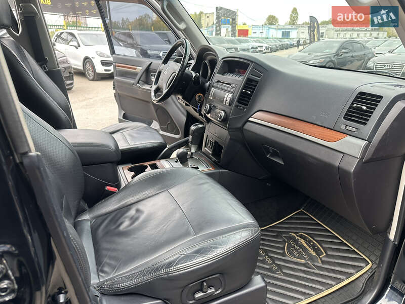 Внедорожник / Кроссовер Mitsubishi Pajero 2008 в Харькове