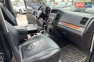 Внедорожник / Кроссовер Mitsubishi Pajero 2008 в 