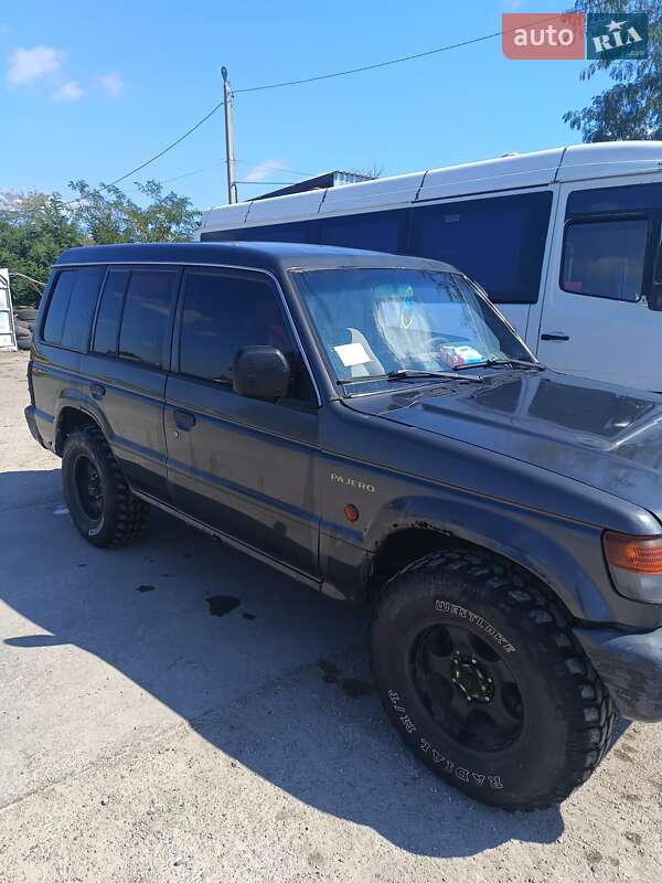 Внедорожник / Кроссовер Mitsubishi Pajero 1991 в Покровском