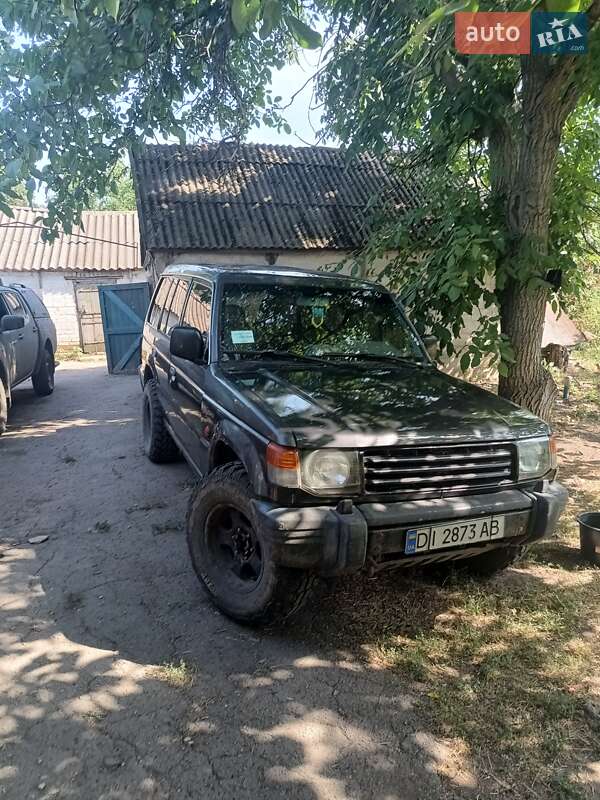 Внедорожник / Кроссовер Mitsubishi Pajero 1991 в Покровском