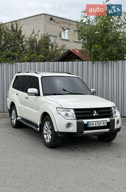 Внедорожник / Кроссовер Mitsubishi Pajero 2007 в 