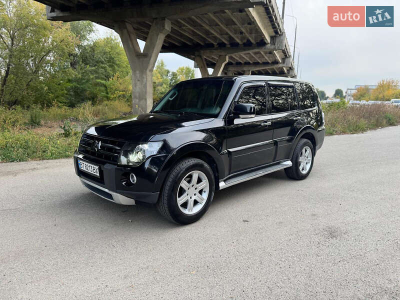 Внедорожник / Кроссовер Mitsubishi Pajero 2008 в Запорожье фото 12 Внедорожник / Кроссовер Mitsubishi Pajero 2008 в Запорожье