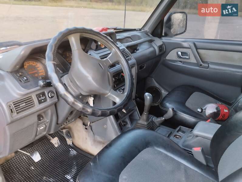 Позашляховик / Кросовер Mitsubishi Pajero 1994 в Турці