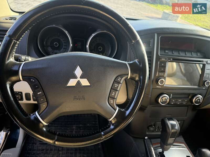 Внедорожник / Кроссовер Mitsubishi Pajero 2007 в Черновцах фото 11 Внедорожник / Кроссовер Mitsubishi Pajero 2007 в Черновцах