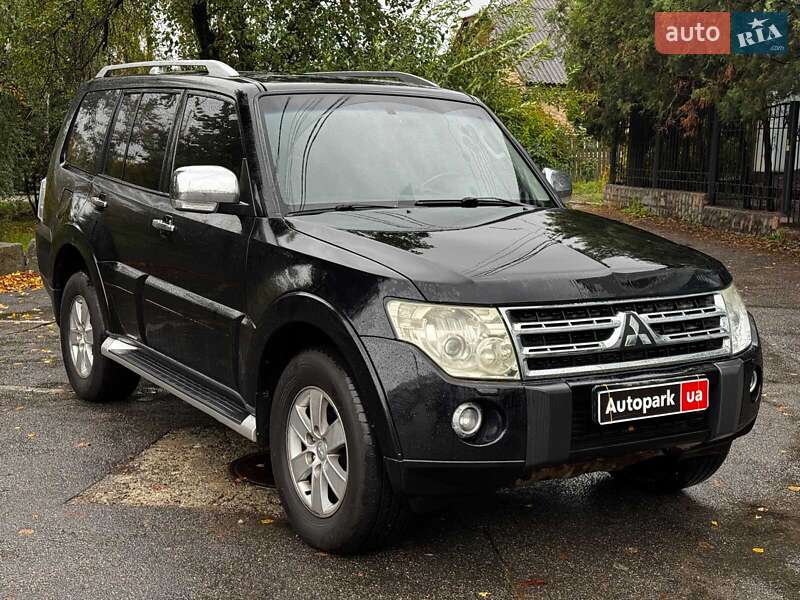 Внедорожник / Кроссовер Mitsubishi Pajero 2008 в Киеве
