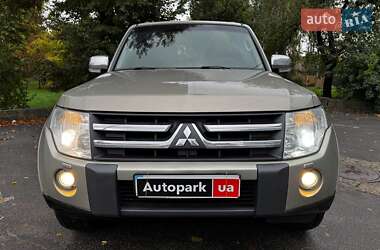 Внедорожник / Кроссовер Mitsubishi Pajero 2007 в 