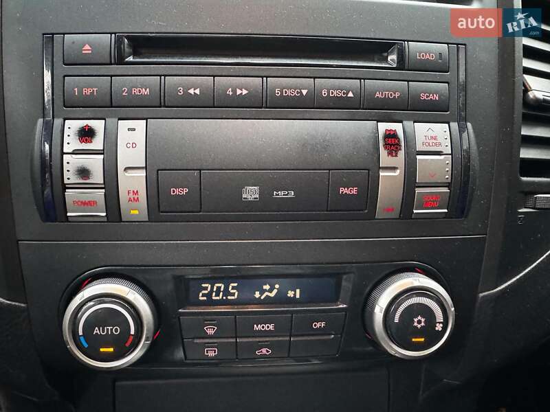 Внедорожник / Кроссовер Mitsubishi Pajero 2007 в Киеве