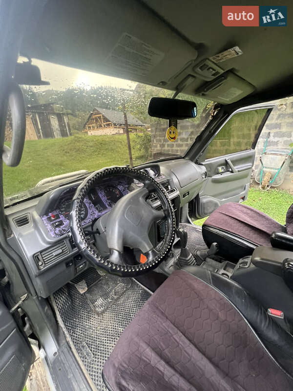 Внедорожник / Кроссовер Mitsubishi Pajero 1999 в Верховине