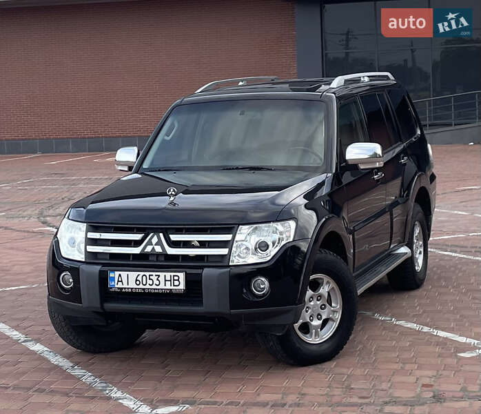 Внедорожник / Кроссовер Mitsubishi Pajero 2007 в 