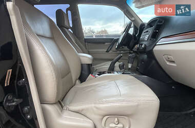 Внедорожник / Кроссовер Mitsubishi Pajero 2007 в 