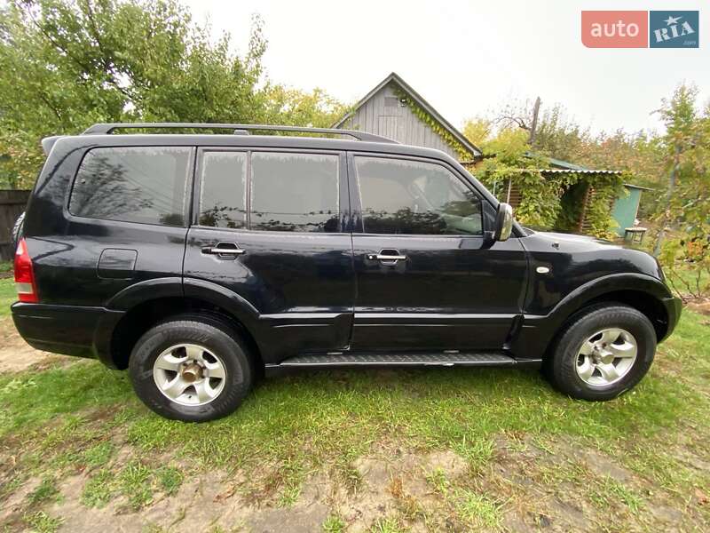 Позашляховик / Кросовер Mitsubishi Pajero 2006 в Києві