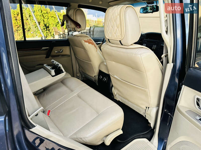 Позашляховик / Кросовер Mitsubishi Pajero 2008 в Дніпрі фото 35 Позашляховик / Кросовер Mitsubishi Pajero 2008 в Дніпрі