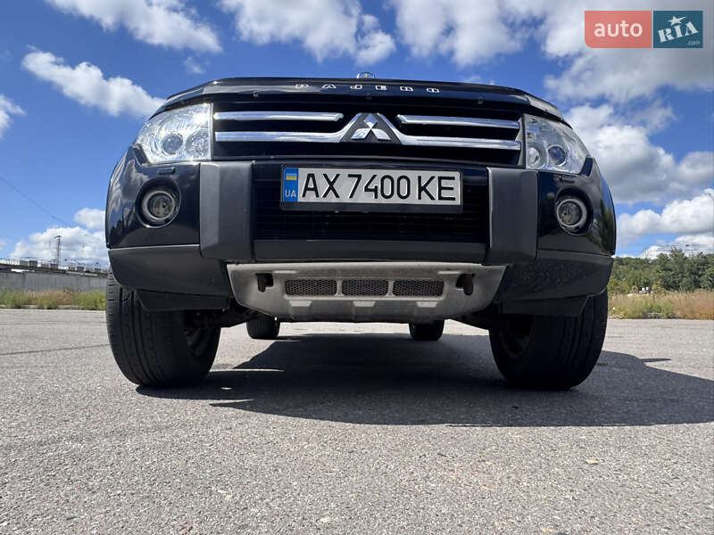 Внедорожник / Кроссовер Mitsubishi Pajero 2008 в Харькове
