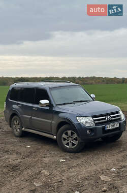 Внедорожник / Кроссовер Mitsubishi Pajero 2007 в Чернухах