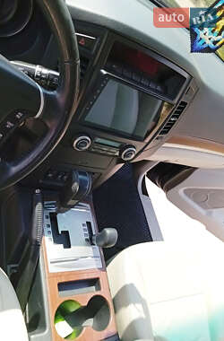 Позашляховик / Кросовер Mitsubishi Pajero 2007 в  фото 18 Позашляховик / Кросовер Mitsubishi Pajero 2007 в