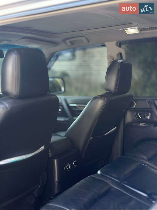 Позашляховик / Кросовер Mitsubishi Pajero 2008 в Рахові фото 12 Позашляховик / Кросовер Mitsubishi Pajero 2008 в Рахові