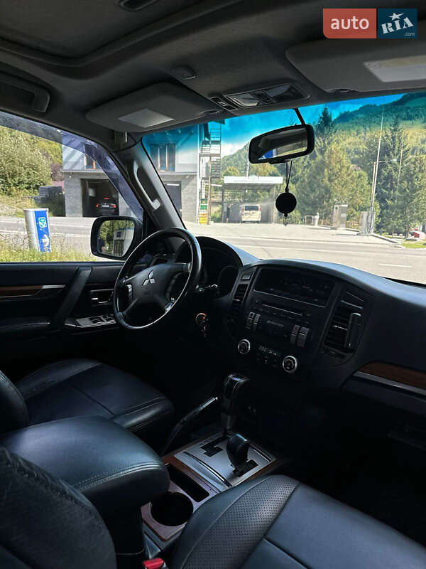 Позашляховик / Кросовер Mitsubishi Pajero 2008 в Рахові фото 10 Позашляховик / Кросовер Mitsubishi Pajero 2008 в Рахові