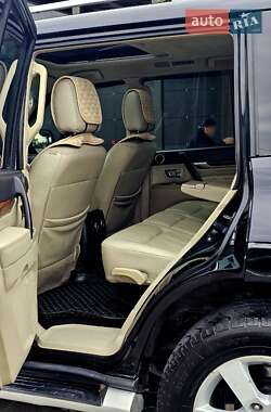 Внедорожник / Кроссовер Mitsubishi Pajero 2009 в 