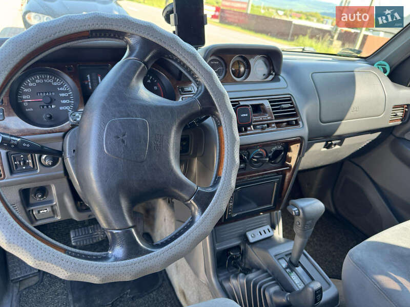 Внедорожник / Кроссовер Mitsubishi Pajero 1999 в Тячеве фото 9 Внедорожник / Кроссовер Mitsubishi Pajero 1999 в Тячеве
