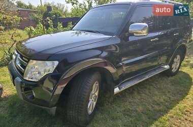 Позашляховик / Кросовер Mitsubishi Pajero 2008 в Києві