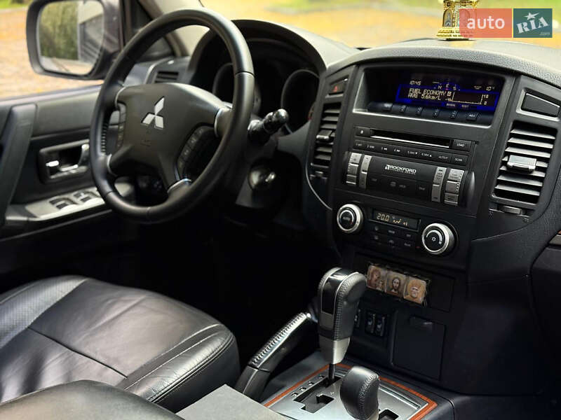 Внедорожник / Кроссовер Mitsubishi Pajero 2008 в Тернополе фото 37 Внедорожник / Кроссовер Mitsubishi Pajero 2008 в Тернополе