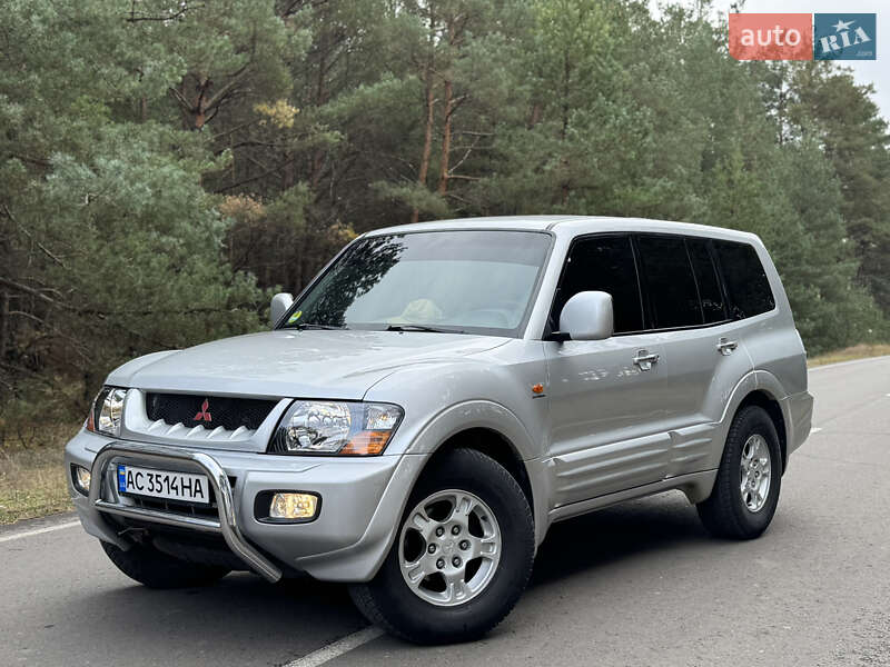 Позашляховик / Кросовер Mitsubishi Pajero 2002 в  фото Позашляховик / Кросовер Mitsubishi Pajero 2002 в