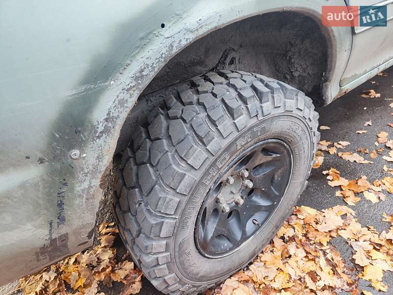 Внедорожник / Кроссовер Mitsubishi Pajero 1999 в Киеве