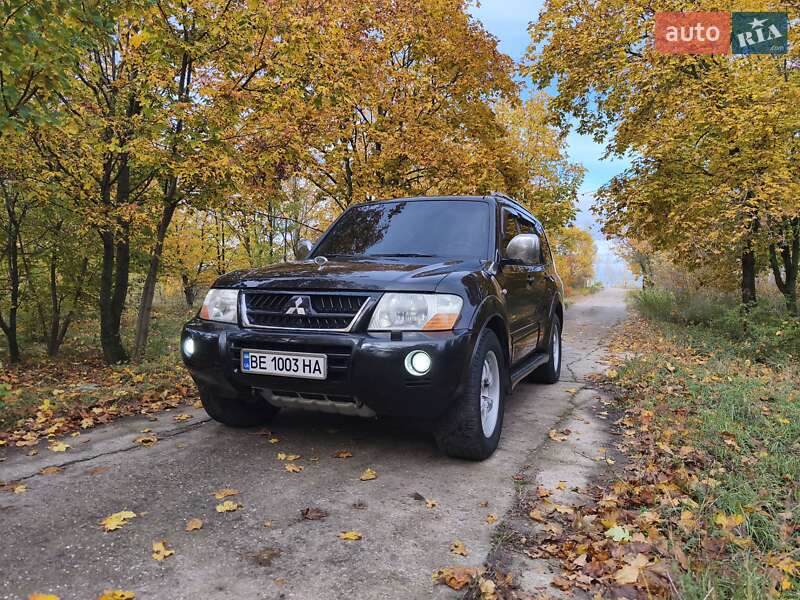Позашляховик / Кросовер Mitsubishi Pajero 2005 в Южноукраїнську фото Позашляховик / Кросовер Mitsubishi Pajero 2005 в Южноукраїнську