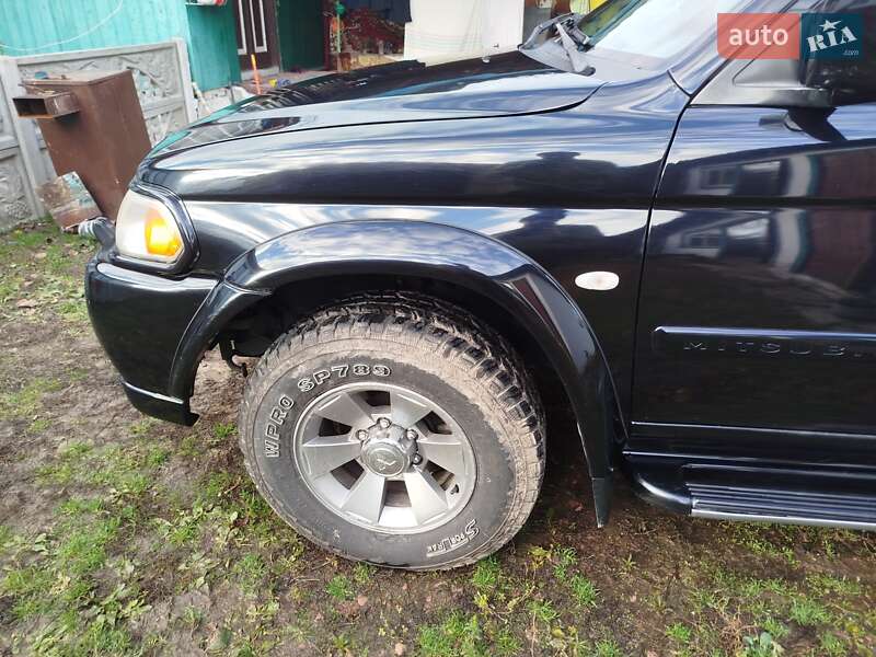 Внедорожник / Кроссовер Mitsubishi Pajero 2008 в Овруче