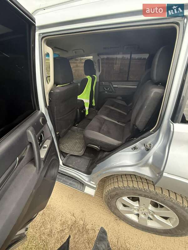 Позашляховик / Кросовер Mitsubishi Pajero 2007 в Березному фото 5 Позашляховик / Кросовер Mitsubishi Pajero 2007 в Березному