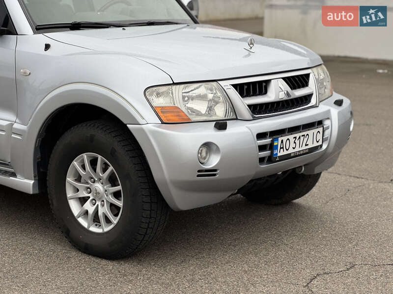 Внедорожник / Кроссовер Mitsubishi Pajero 2007 в Мукачево