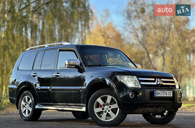 Внедорожник / Кроссовер Mitsubishi Pajero 2007 в Киеве