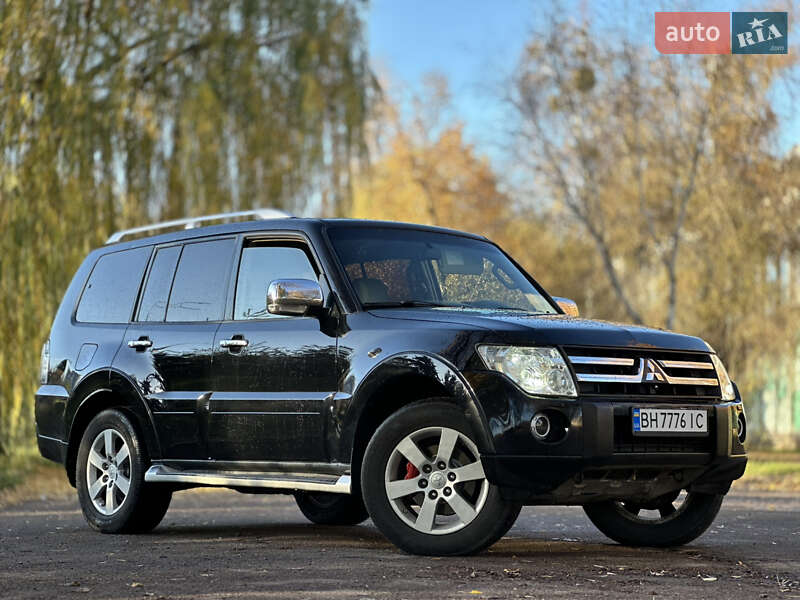 Внедорожник / Кроссовер Mitsubishi Pajero 2007 в Киеве
