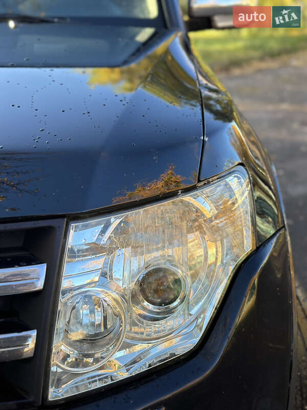 Внедорожник / Кроссовер Mitsubishi Pajero 2007 в Киеве