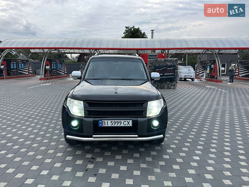 Внедорожник / Кроссовер Mitsubishi Pajero 2007 в Полтаве