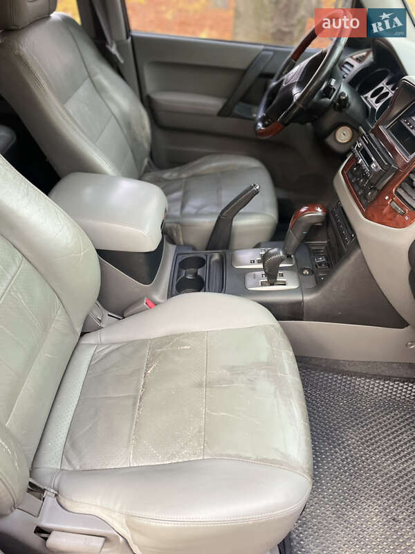 Внедорожник / Кроссовер Mitsubishi Pajero 2006 в Львове