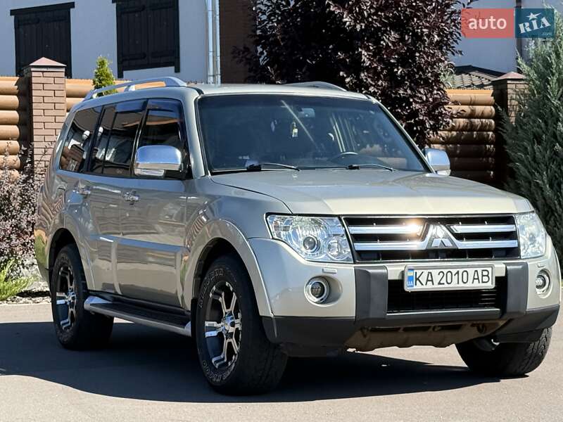 Внедорожник / Кроссовер Mitsubishi Pajero 2008 в Борисполе фото 17 Внедорожник / Кроссовер Mitsubishi Pajero 2008 в Борисполе