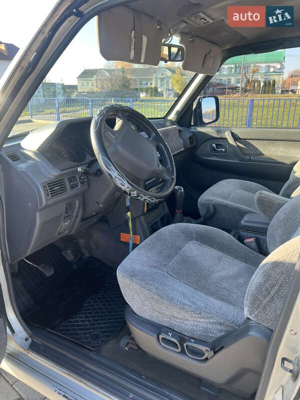 Позашляховик / Кросовер Mitsubishi Pajero 1996 в Нововолинську фото 9 Позашляховик / Кросовер Mitsubishi Pajero 1996 в Нововолинську